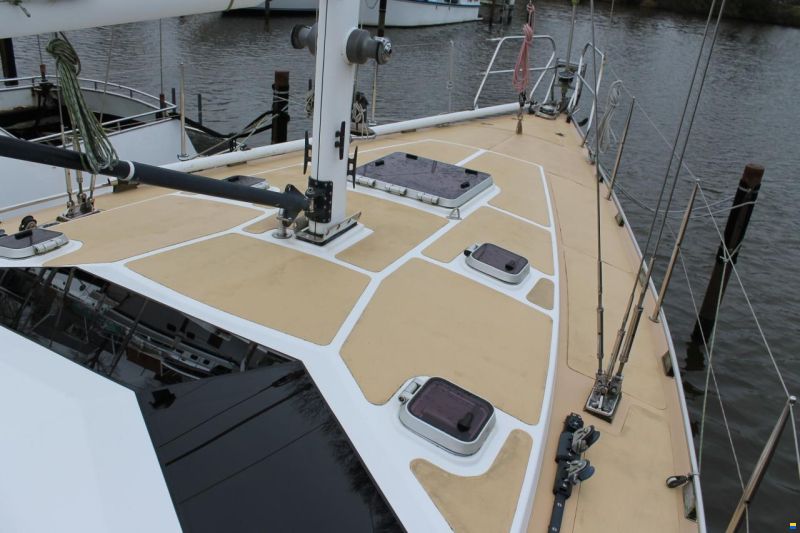 Van de Stadt 40 Decksalon
