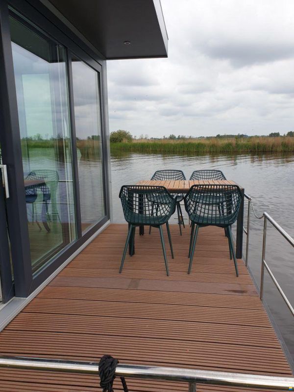 Houseboat Friesland 12.75 X 4.50 (inboar