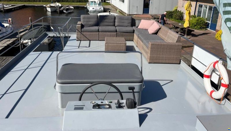 Houseboat Friesland 12.75 X 4.50 (inboar