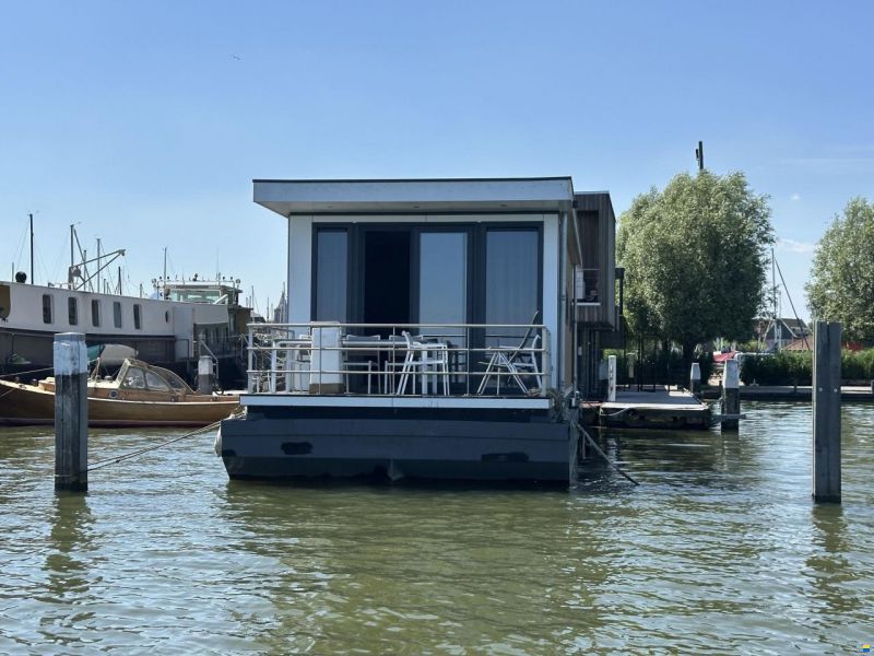 Vamos 46 Houseboat Charter