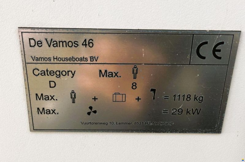 Vamos 46 Houseboat Charter