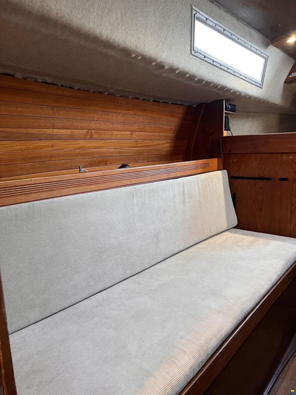 Beneteau First 30