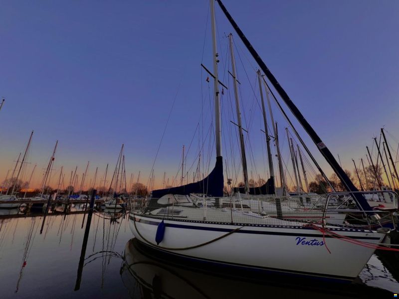 Beneteau First 30