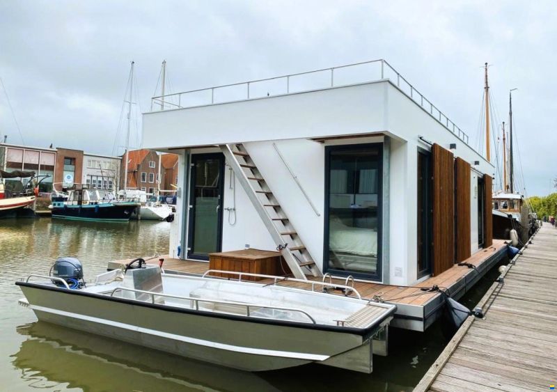 Surla 15 Houseboat