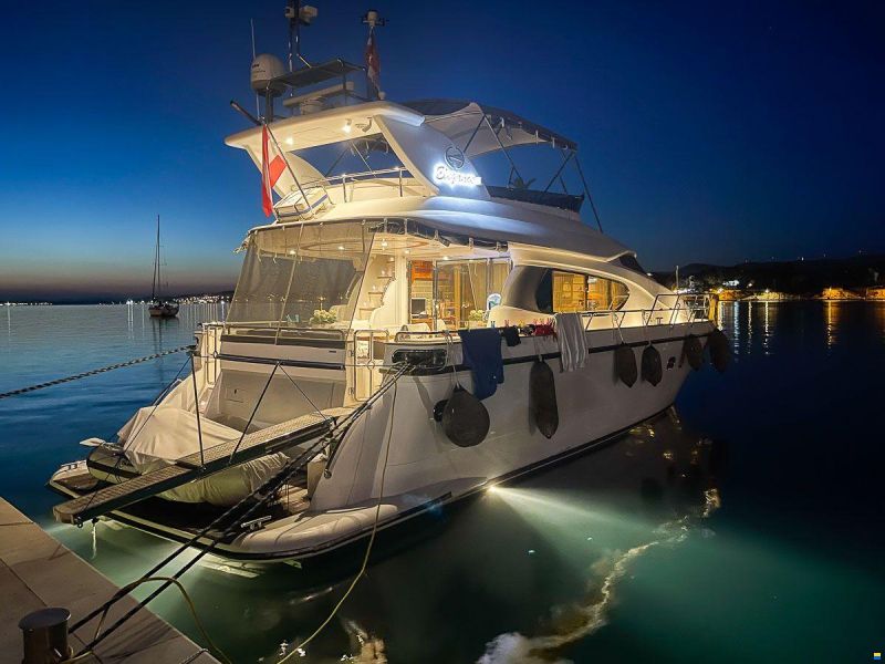 Elegance 54 Fly