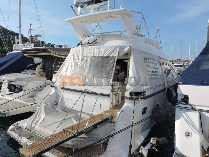 Elegance 54 Fly