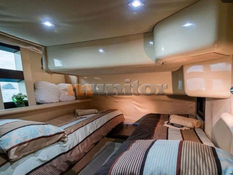 Azimut 43S