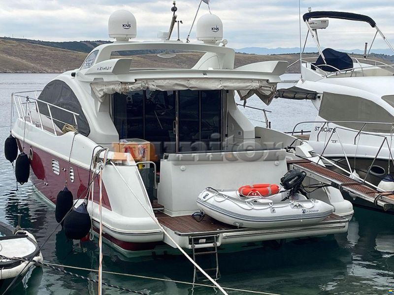 Azimut 43S