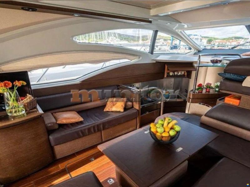 Azimut 43S