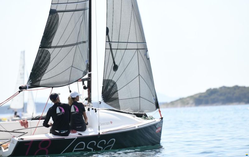 Seascape First 18 SE