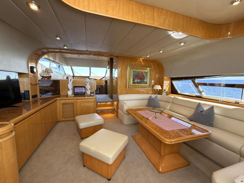 Johnson Yachts Johnson 65 Flybrige