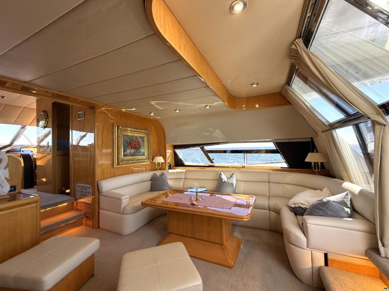 Johnson Yachts Johnson 65 Flybrige