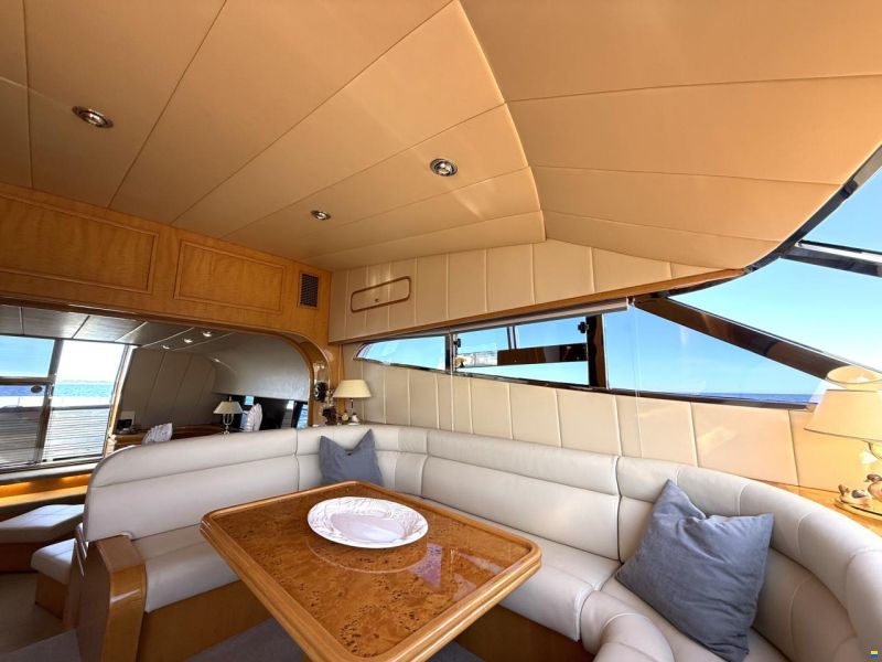 Johnson Yachts Johnson 65 Flybrige