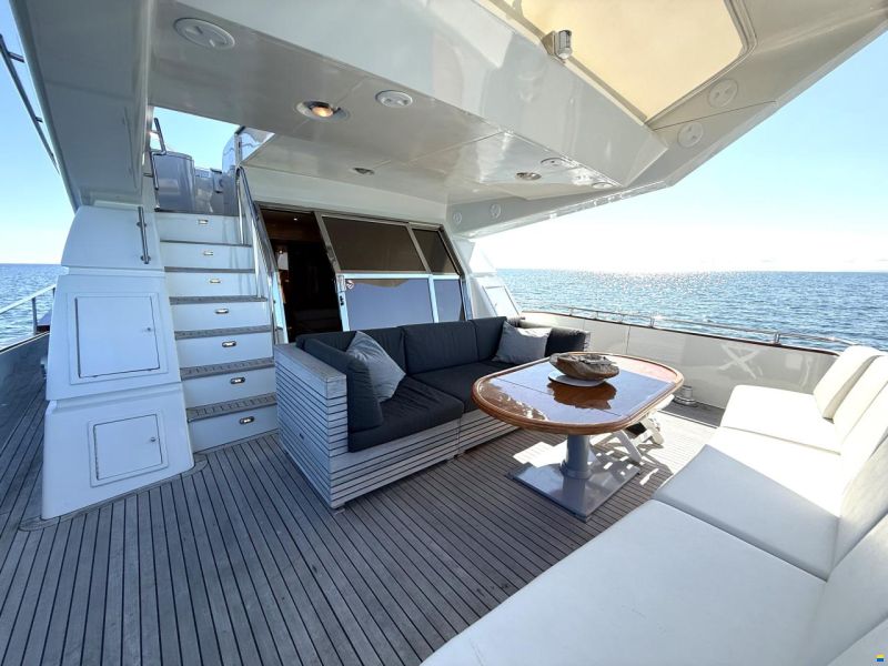 Johnson Yachts Johnson 65 Flybrige