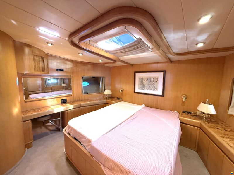 Johnson Yachts Johnson 65 Flybrige