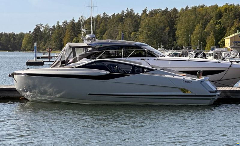 Fairline F//LINE 33