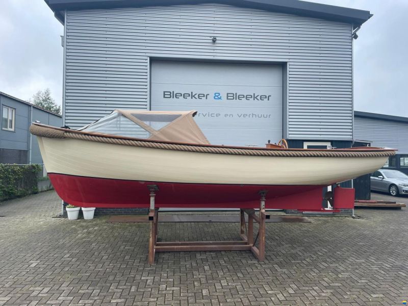 Sloep 720