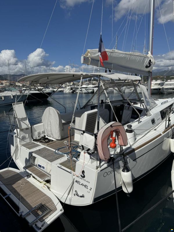 Beneteau Oc&eacute;anis 38.1