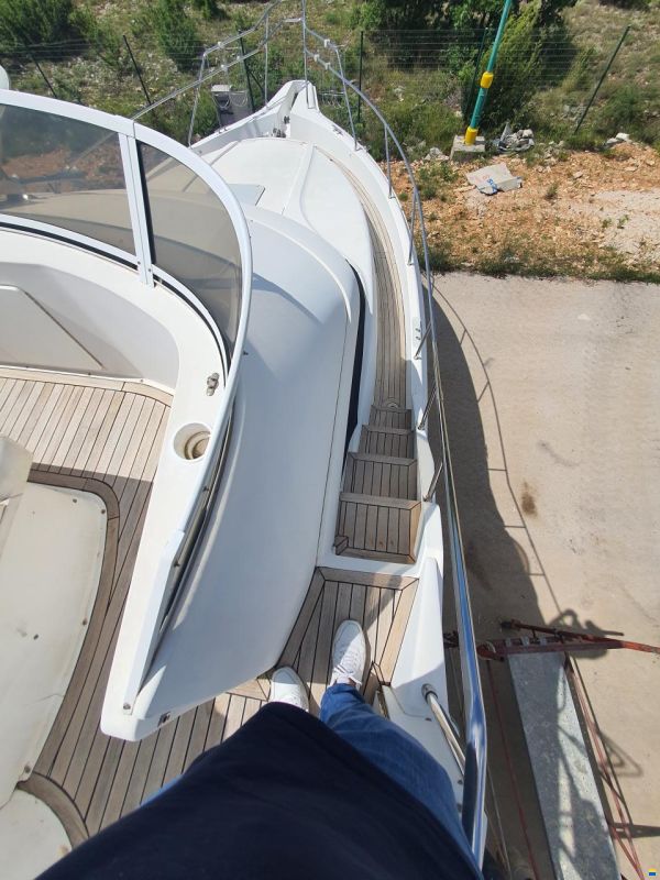 Silverton 44 Aft Cabin