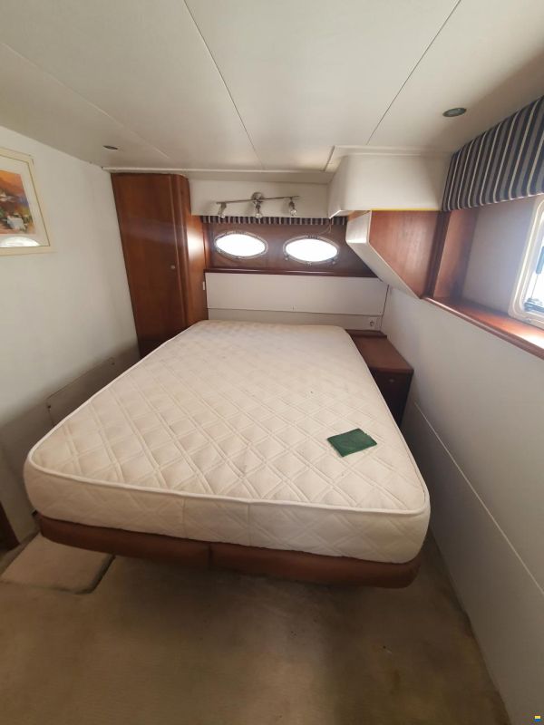 Silverton 44 Aft Cabin