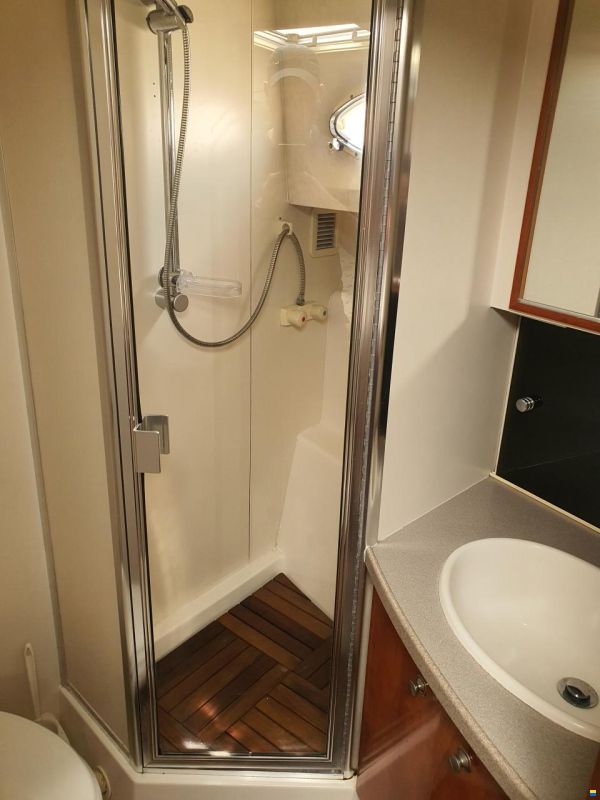 Silverton 44 Aft Cabin