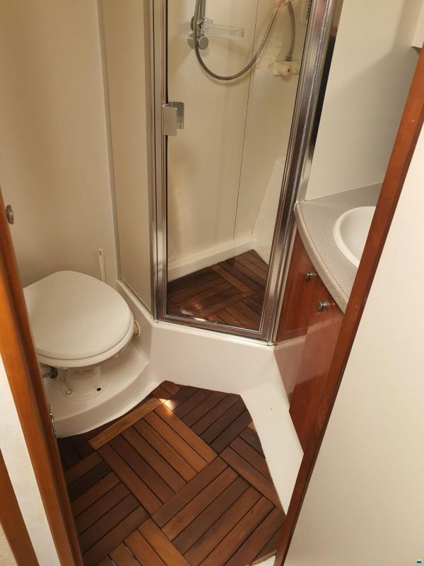 Silverton 44 Aft Cabin