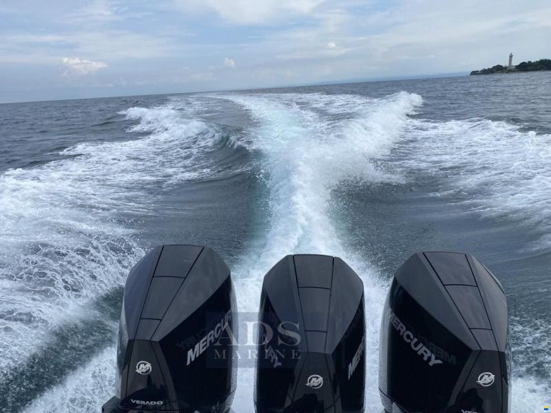 Sea Ray 320 Sundancer OB