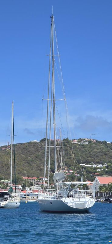 Via Marine VIA 52