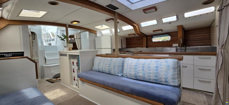 Via Marine VIA 52