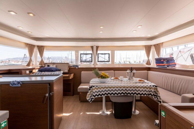 Lagoon 450
