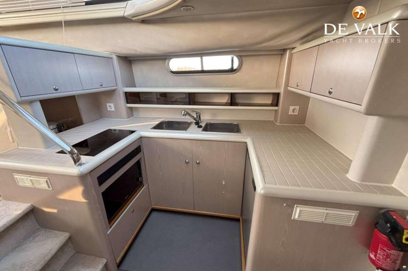 Sealine 390 Fly