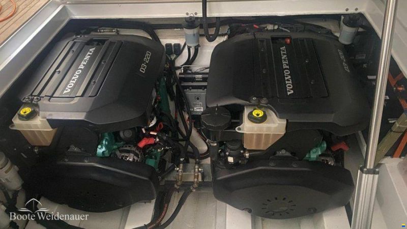 Sealine S330