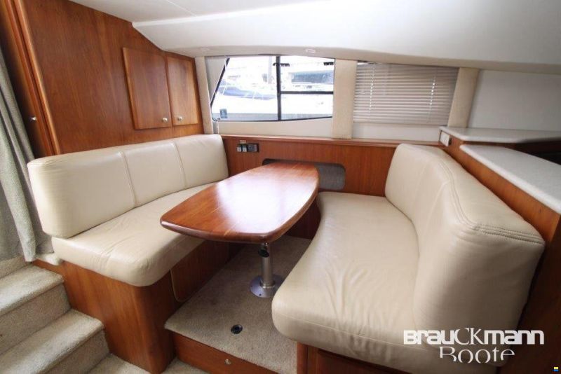 Silverton Marine 330 Sport Bridge