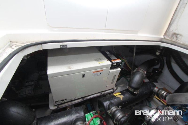 Silverton Marine 330 Sport Bridge