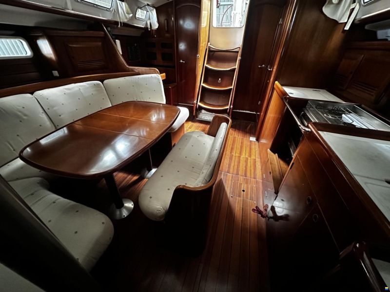 Beneteau Oc&eacute;anis 423