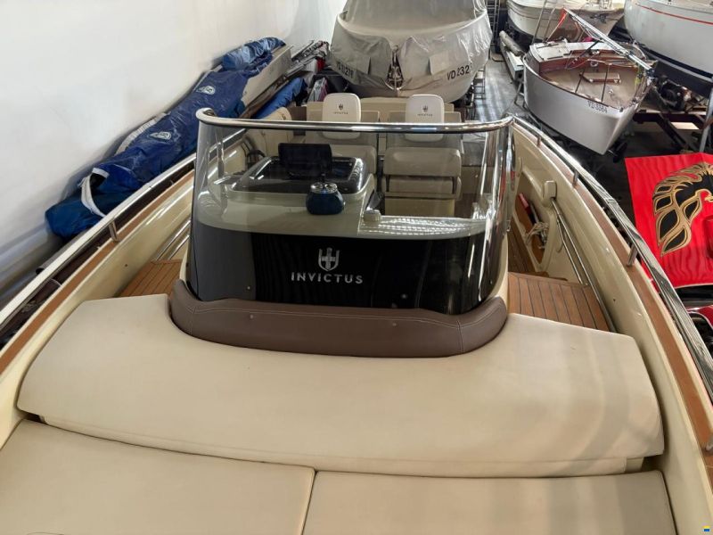 Invictus 280 GT