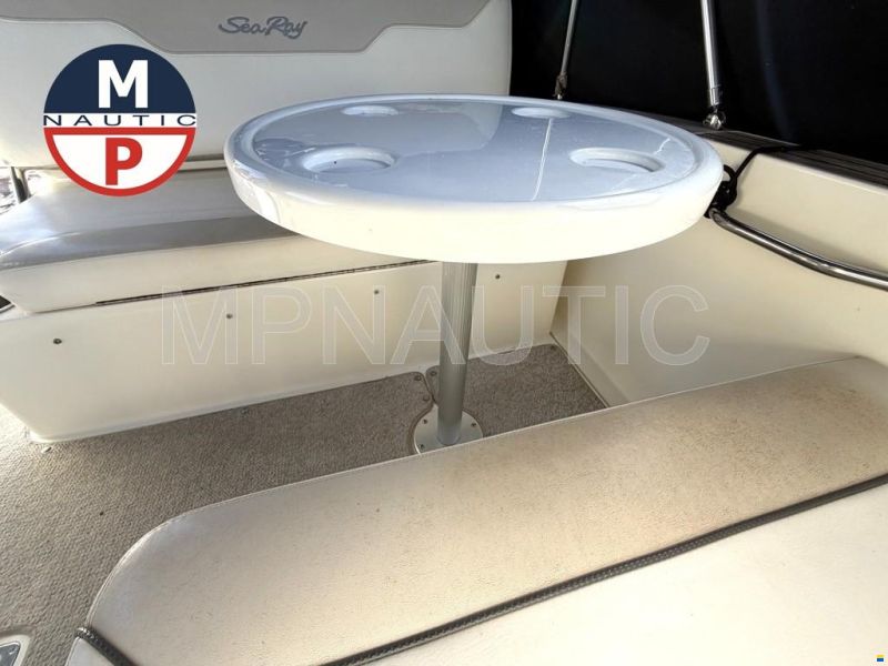 Sea Ray 255 Sundancer