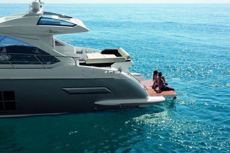 Azimut 55S