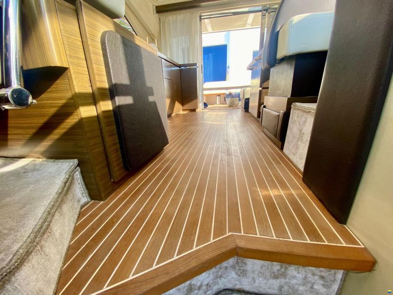 Azimut 55S
