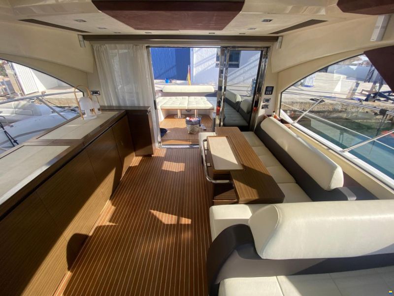 Azimut 55S