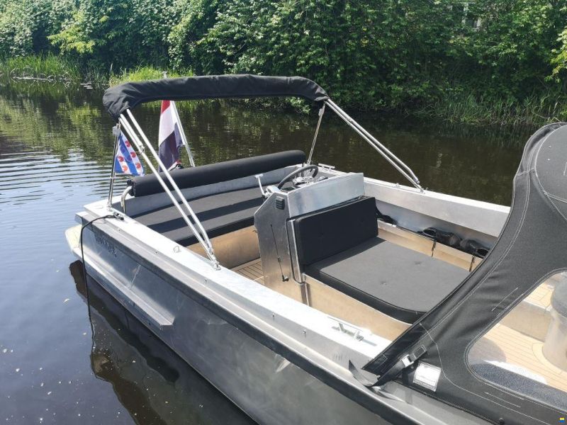 Alumax Bullit 660 Inboard (CE-keur)