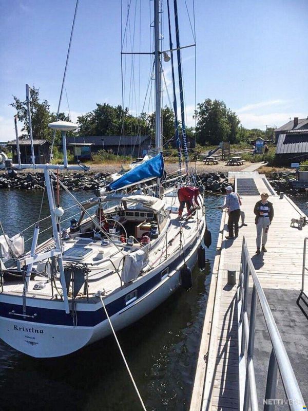 Hallberg-Rassy 42E