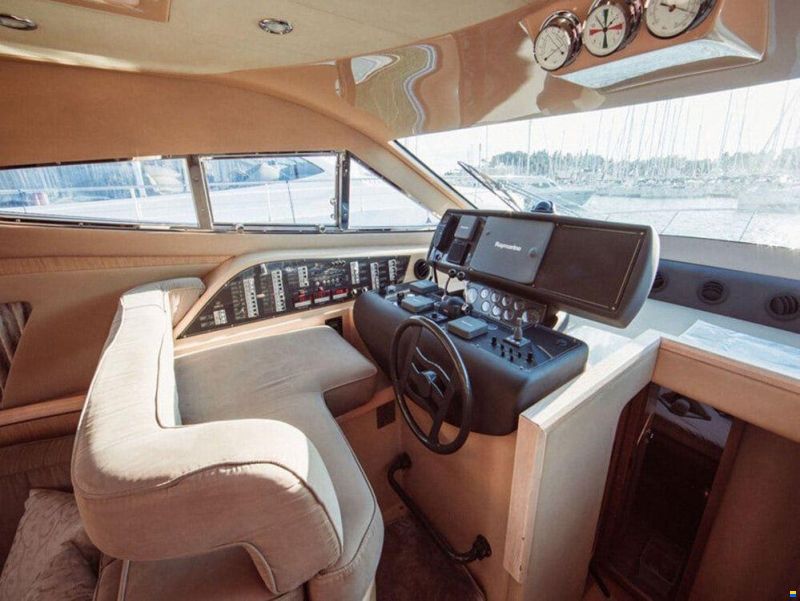 Ferretti 460 Fly