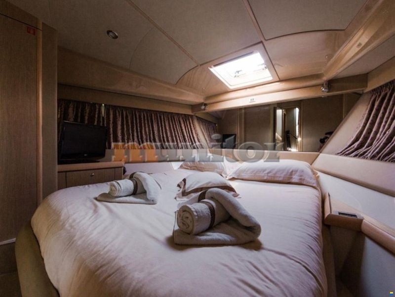 Ferretti 460 Fly