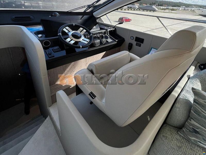 Azimut 53 Fly