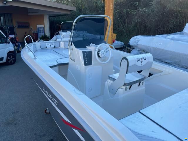 Trimarchi 6.00 Amuni + Honda BF40E