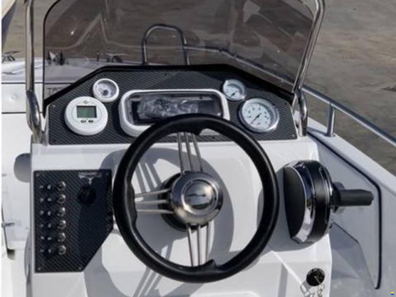 Trimarchi Nica 5.30 + Honda BF40E