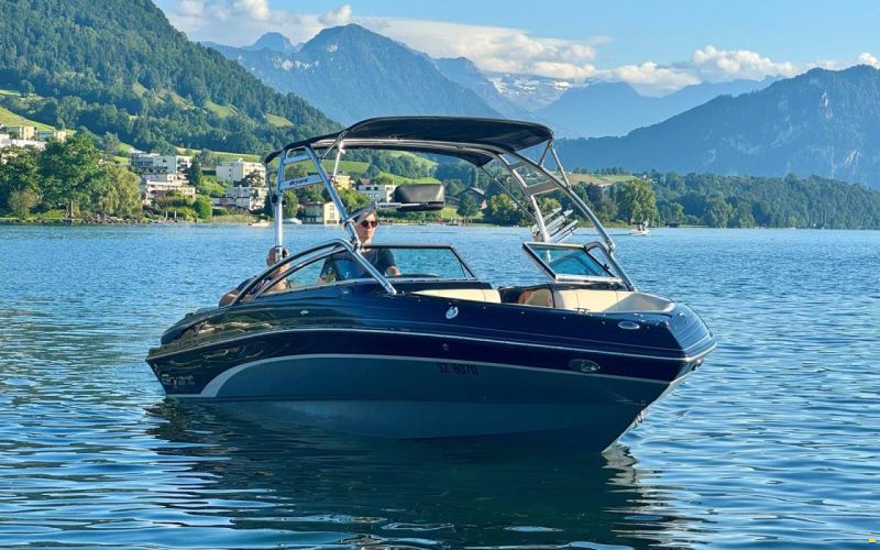 Bryant Boats 210