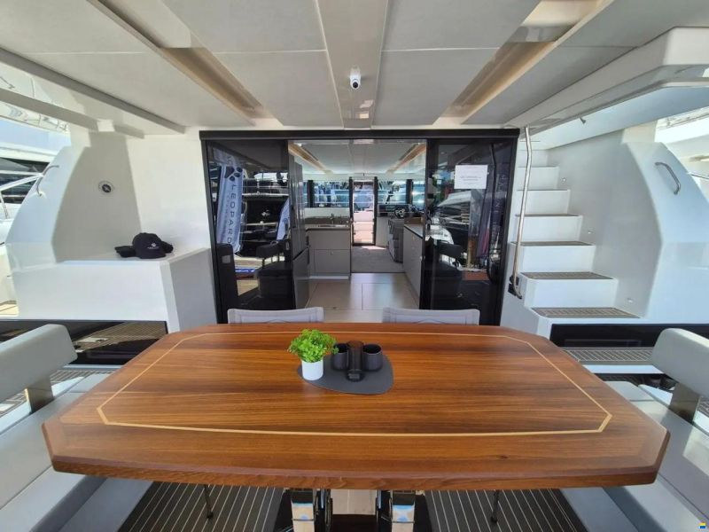 Leopard Powercat 46
