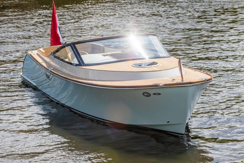 Long Island 29 Runabout